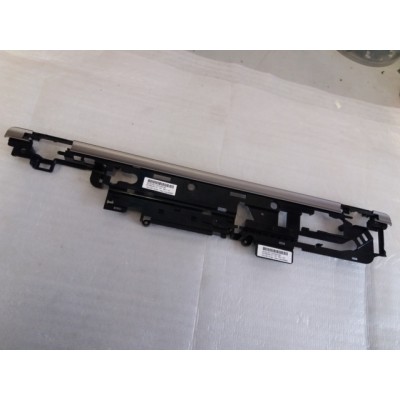 HP COMPAQ 6735B RIGELLO SUPPORTO SOTTO LCD